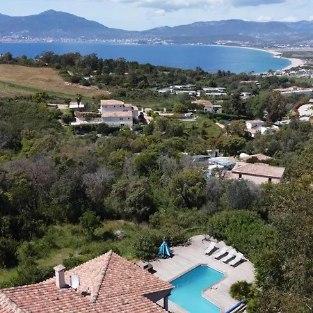 Hébergement de vacances Spacious Near The Airport Of Ajaccio Grosseto-Prugna