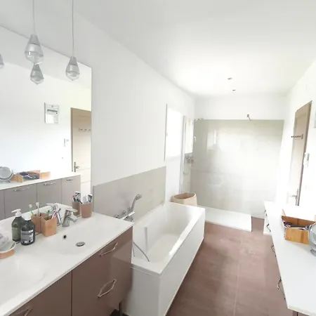 Semesterbostad Spacious Near The Airport Of Ajaccio *
