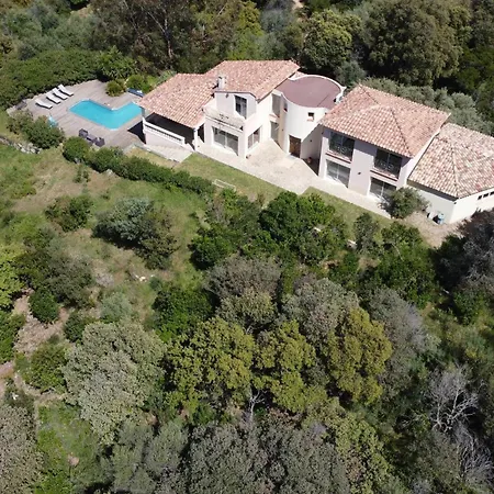 Spacious Near The Airport Of Ajaccio *